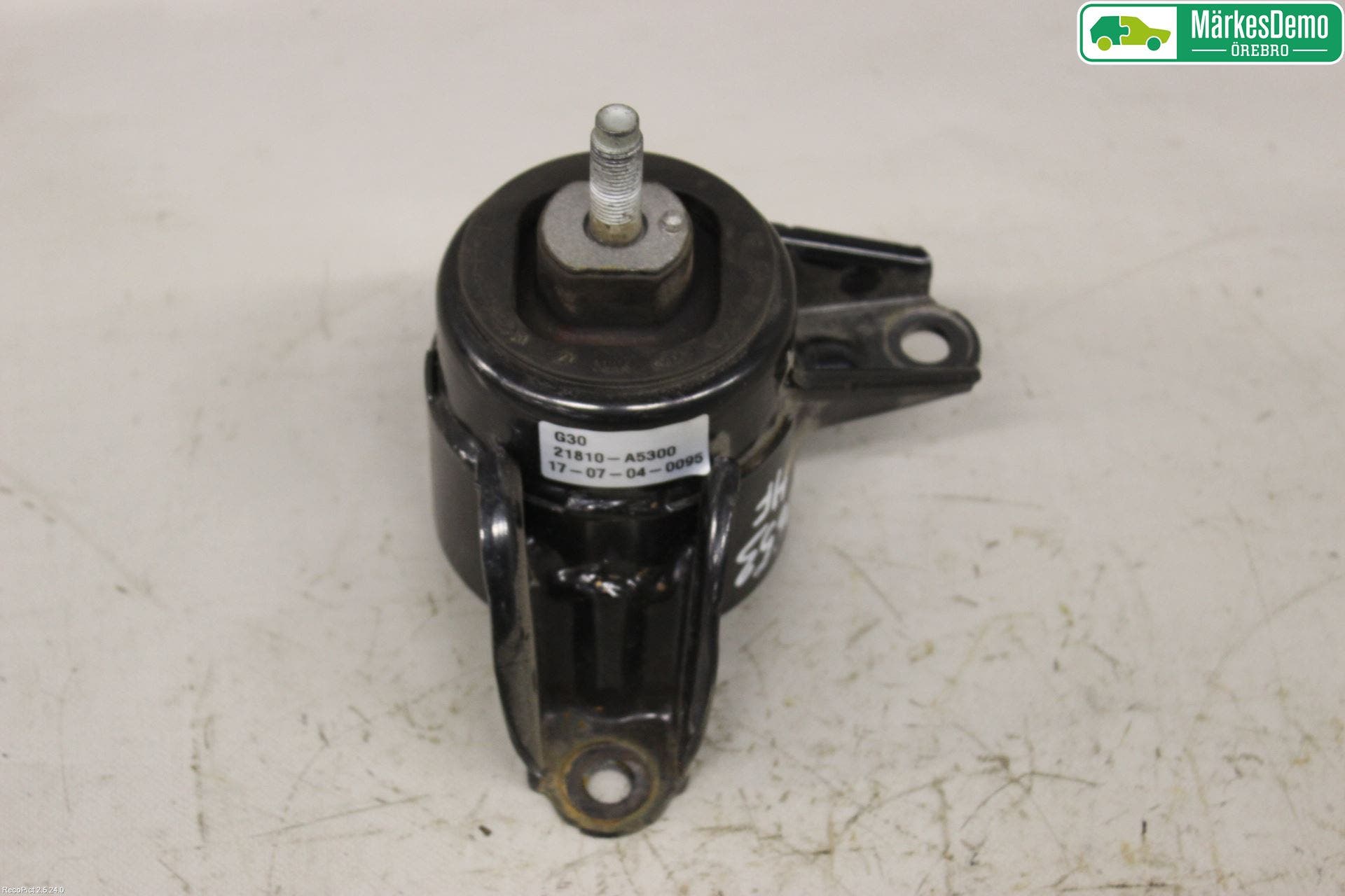 Kia CEED 12-18 Motorfäste