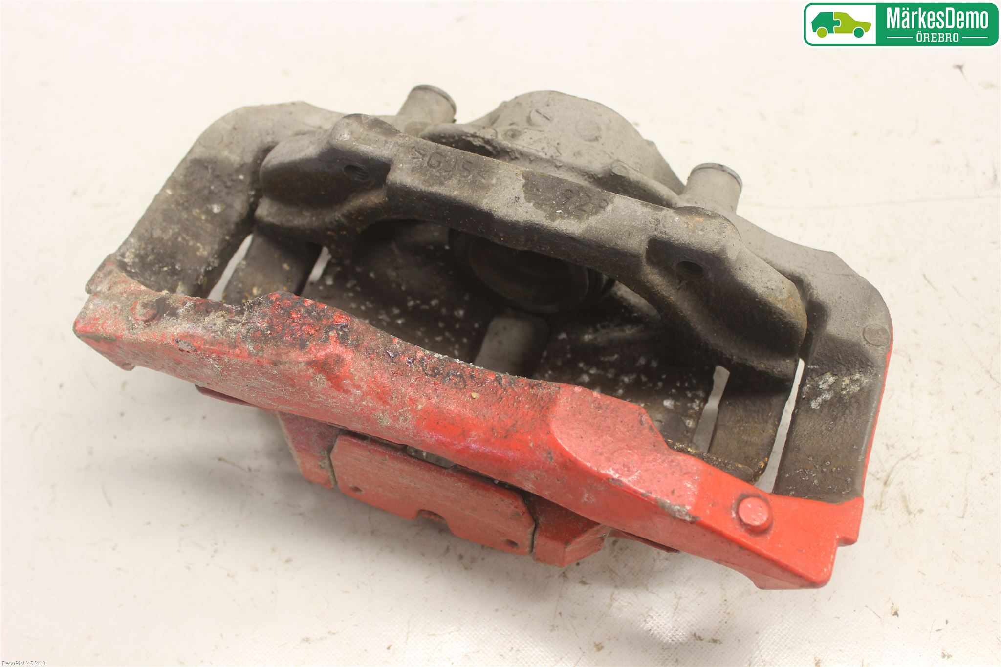 BMW 6 F12/F13 10-18 Bromsok Fram Vänster