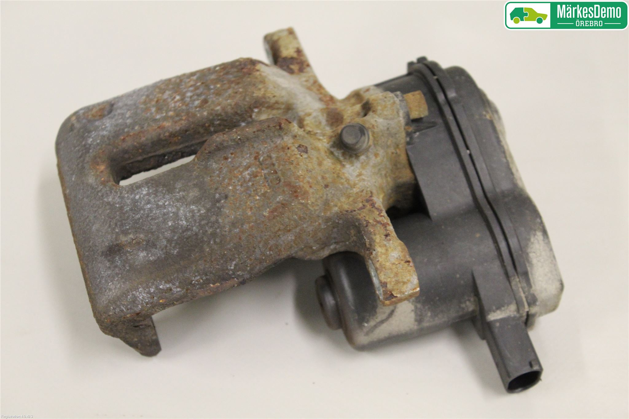 Audi A4/S4 08-11 Bromsok Bak Vänster