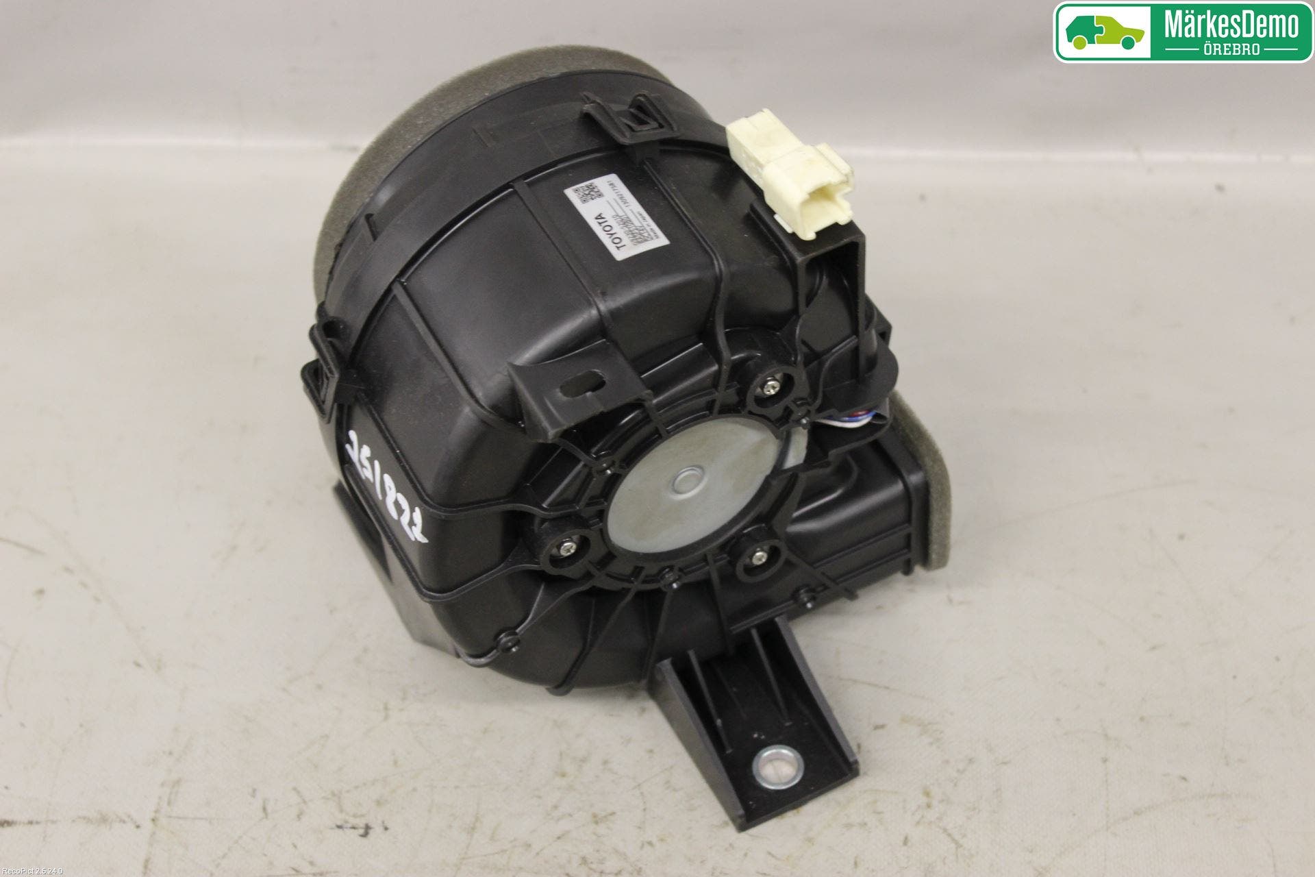 Toyota YARIS XP130 12-14 Värmefläkt