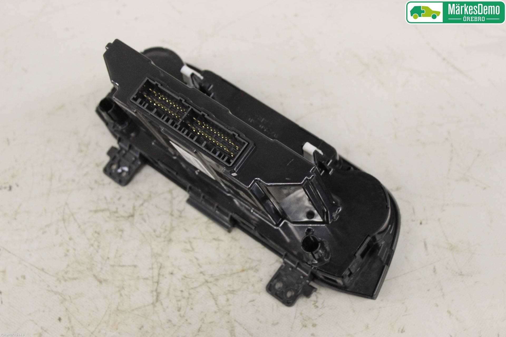 Kia SPORTAGE (SL) 11-15 Strömställare Ac