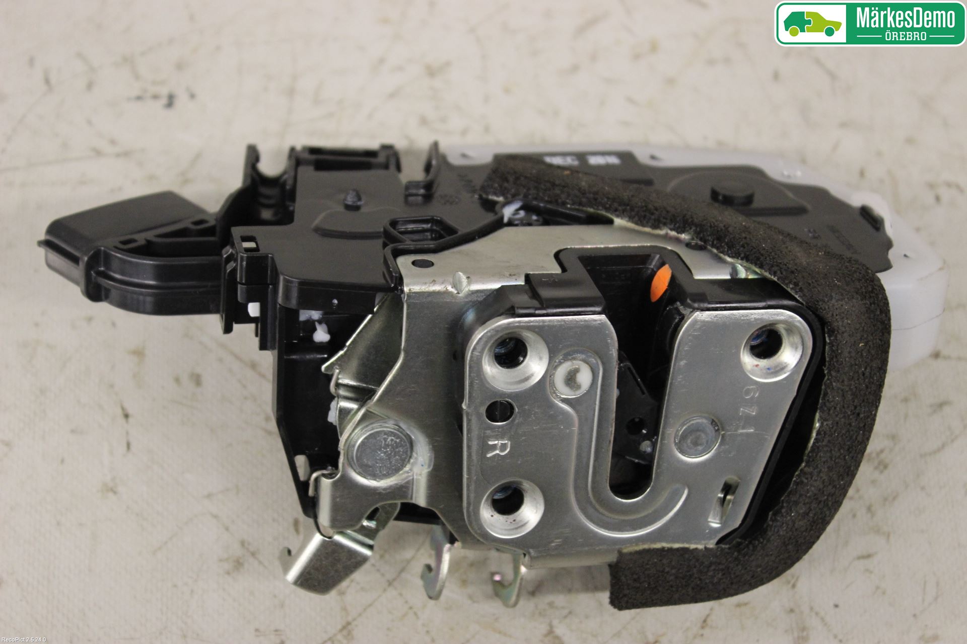 Nissan LEAF 11-17 Låskista-Dörrlås