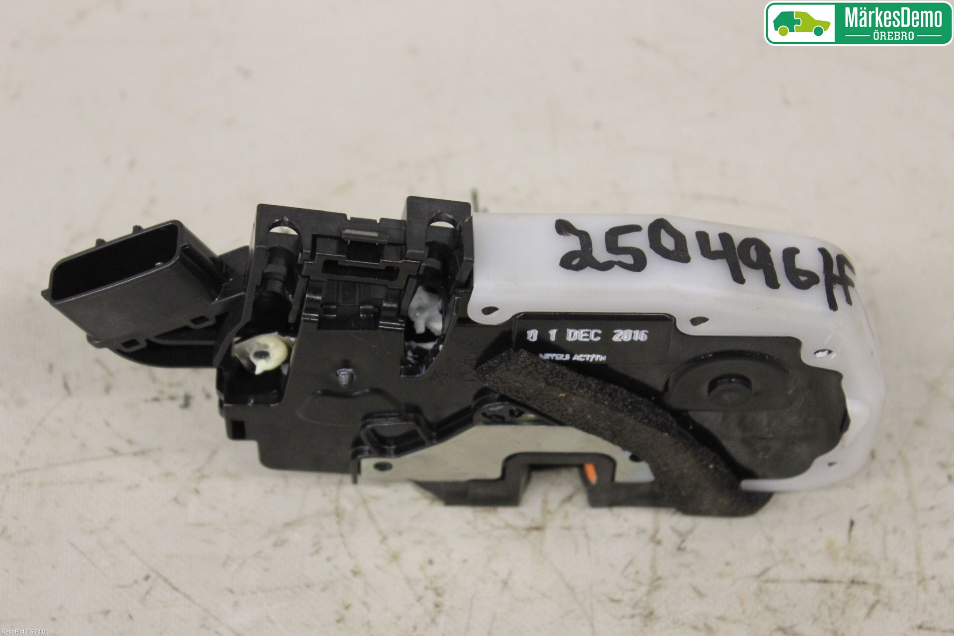 Nissan LEAF 11-17 Låskista-Dörrlås