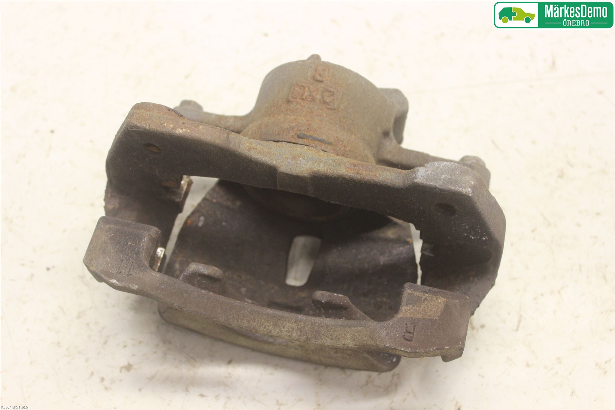 Toyota VERSO-S 11-16 Bromsok Fram Höger
