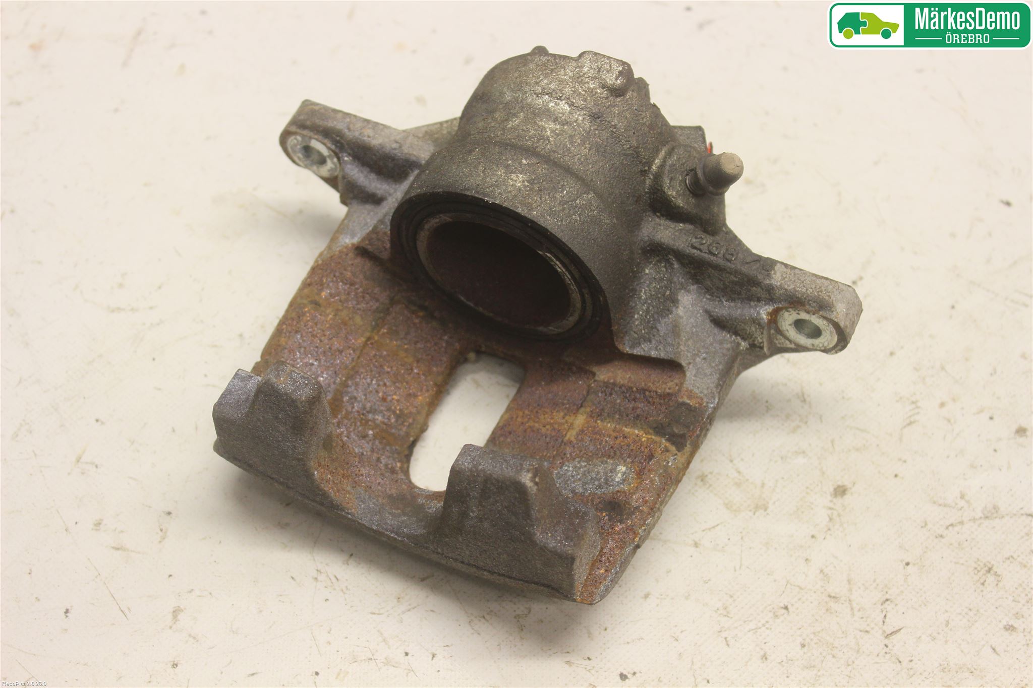 Peugeot 208 12-15 Bromsok Fram Höger