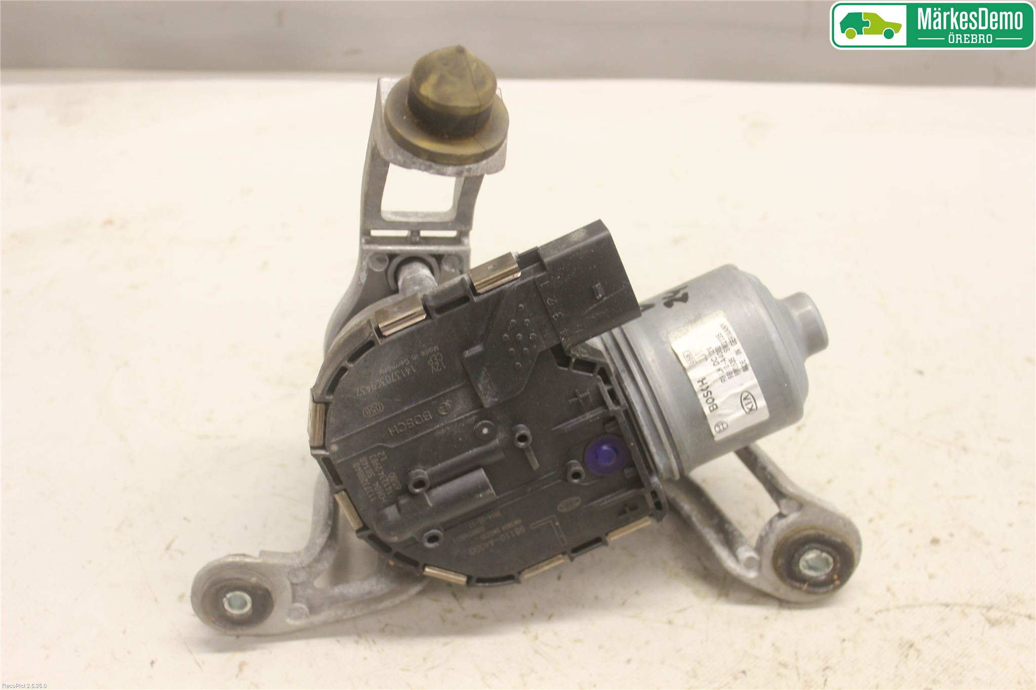 Kia CARENS III 13-19 Torkarmotor Vindruta