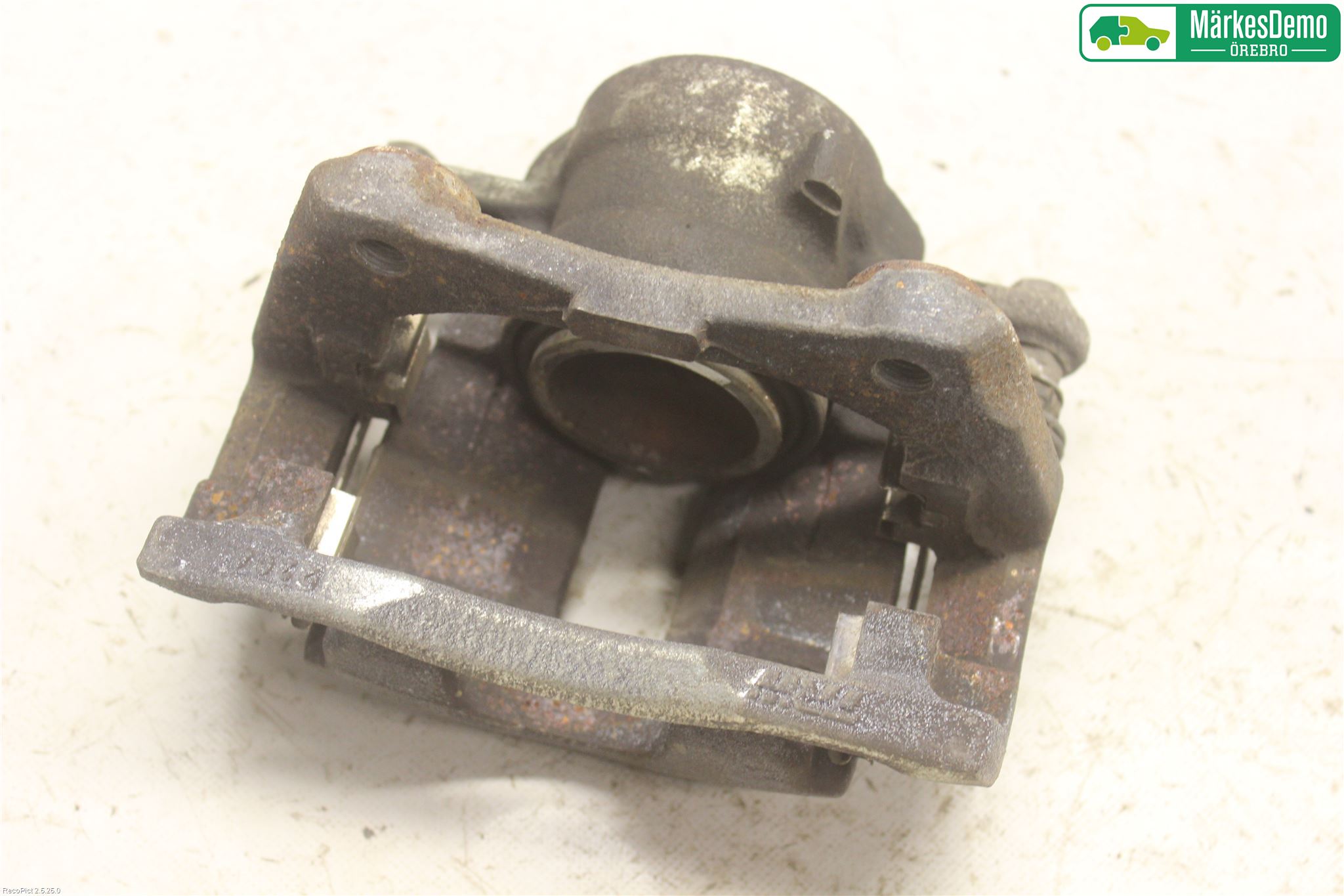 Nissan NOTE E12 14-20 Bromsok Fram Höger