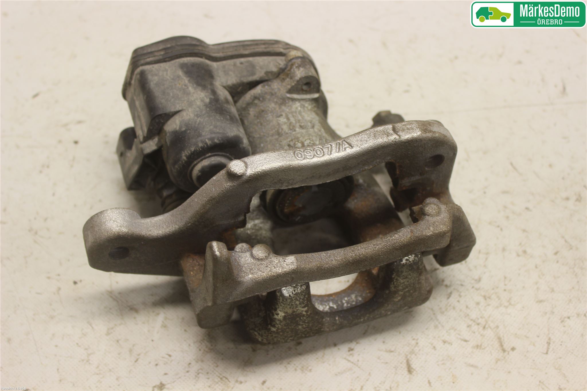 Nissan QASHQAI 14-17 Bromsok Bak Höger
