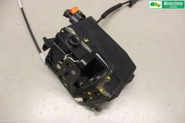 Peugeot 308 14-21 Låskista-Dörrlås