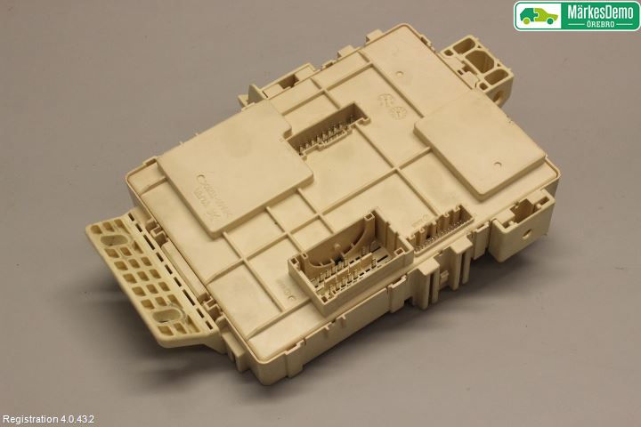 Kia CEED 12-18 Säkringsdosa-Elcentral