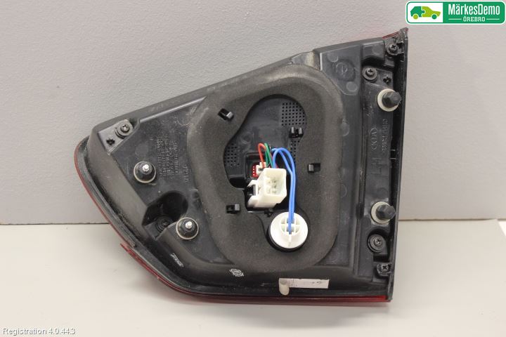 Kia CARENS III 13-19 Bakljus Lucka Vä