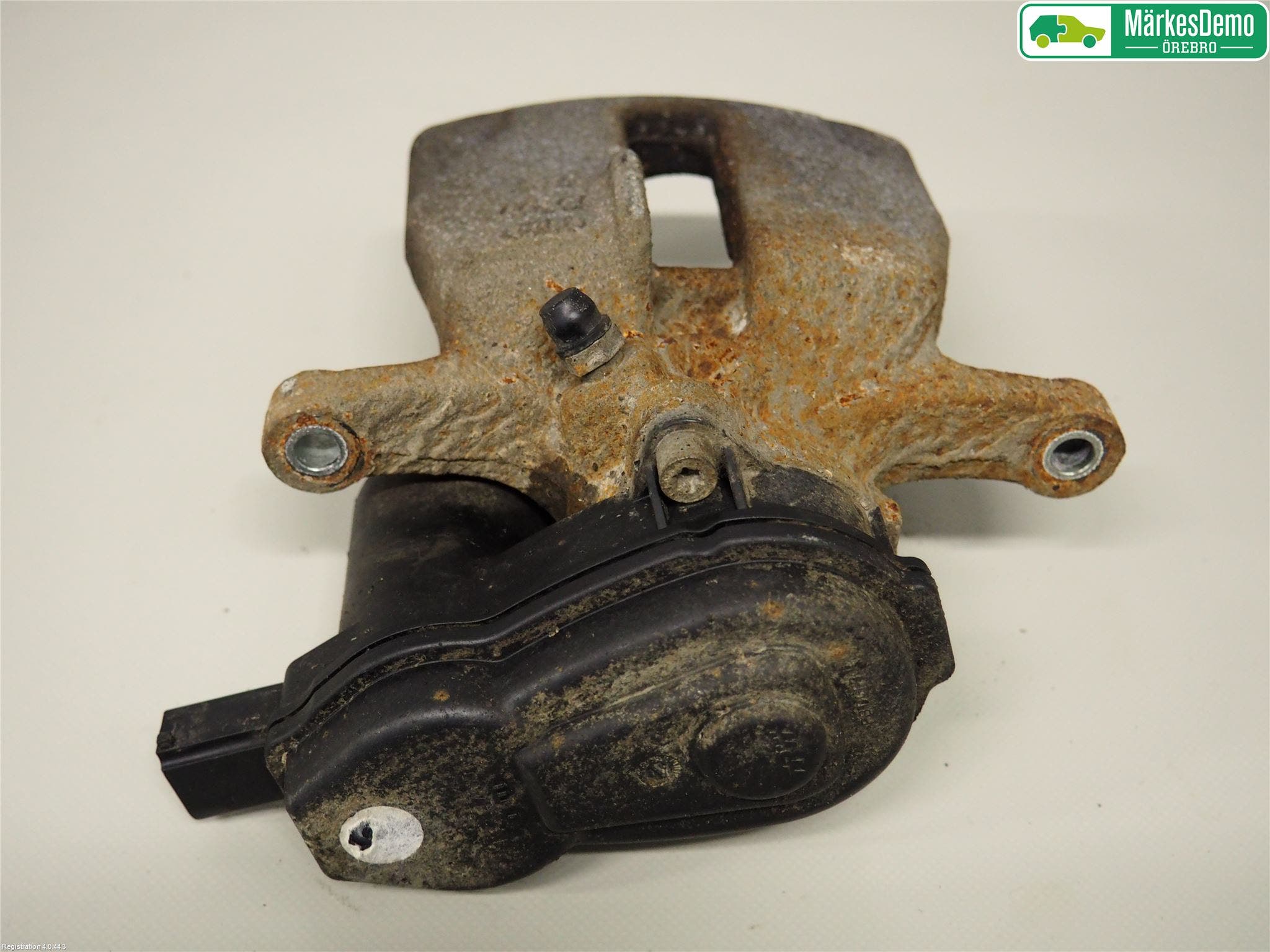 Audi Q5 09-16 Bromsok Bak Vänster