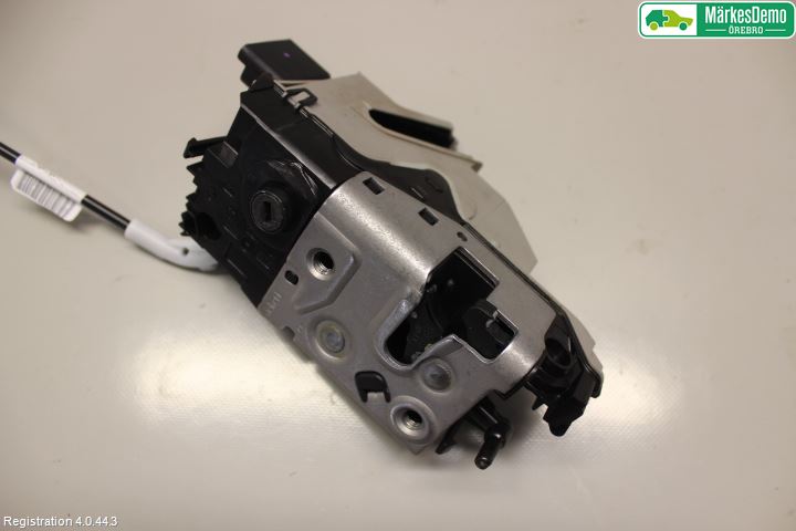 Peugeot 2008 13-20 Låskista-Dörrlås