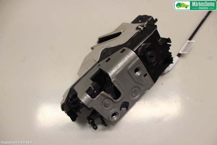 Peugeot 2008 13-20 Låskista-Dörrlås