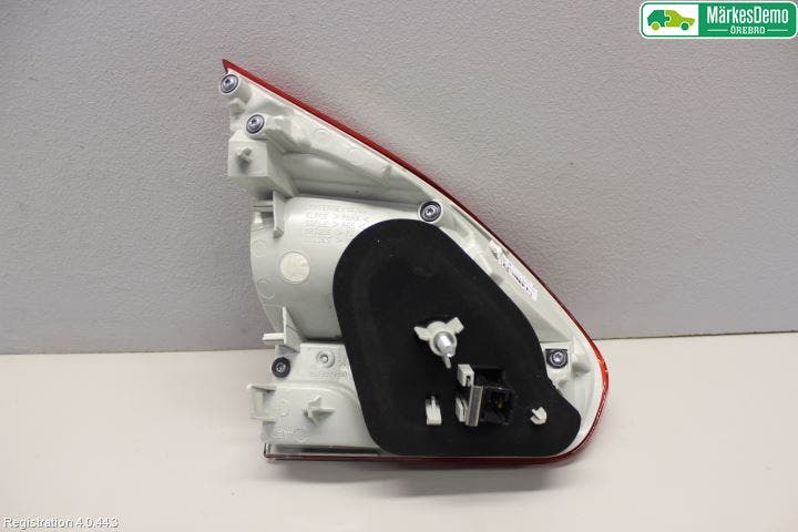 Peugeot 2008 13-20 Bakljus Lucka Hö