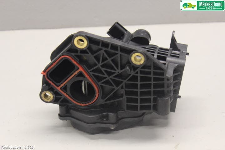 Nissan QASHQAI 14-17 Injspjällhus