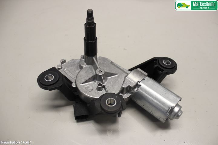 Nissan QASHQAI+2  10-14 Torkarmotor Baklucka