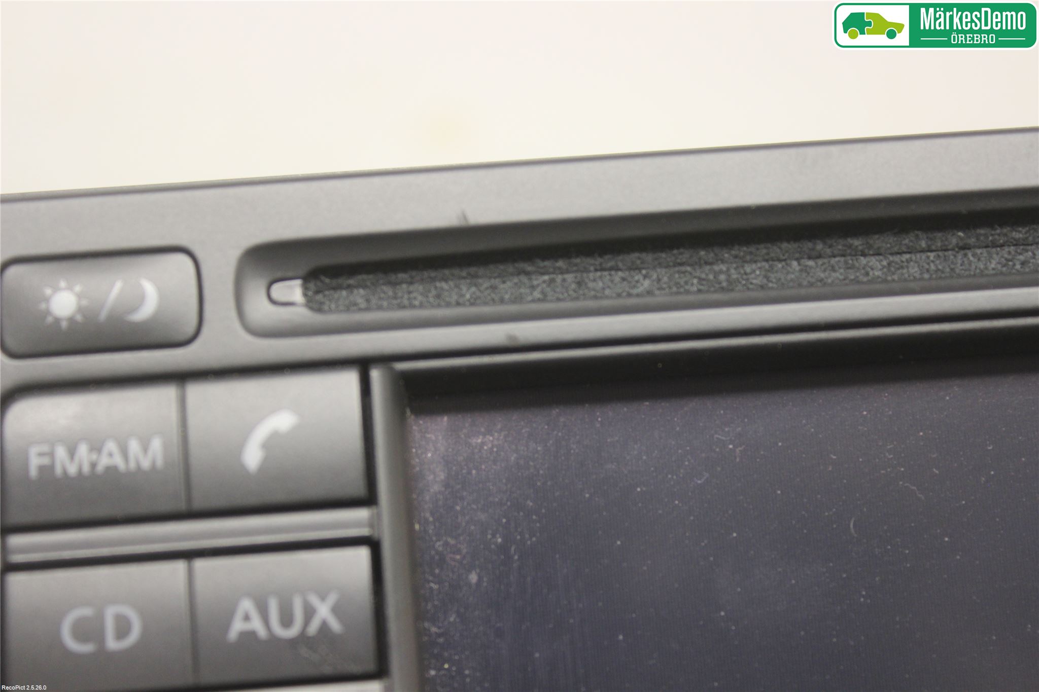 Nissan QASHQAI+2  10-14 Gps Navigator