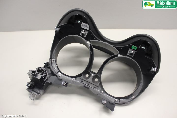 Nissan JUKE 14-19 Instrumentsarg