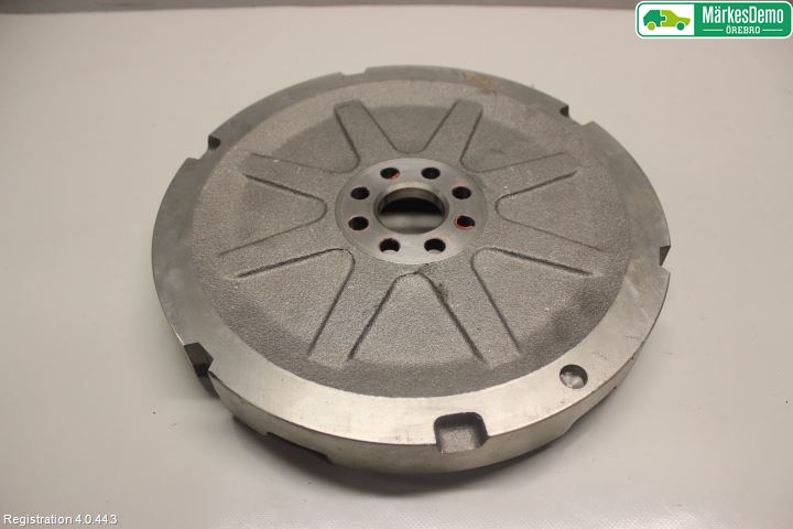 Toyota AURIS 13-19 Svänghjul Aut