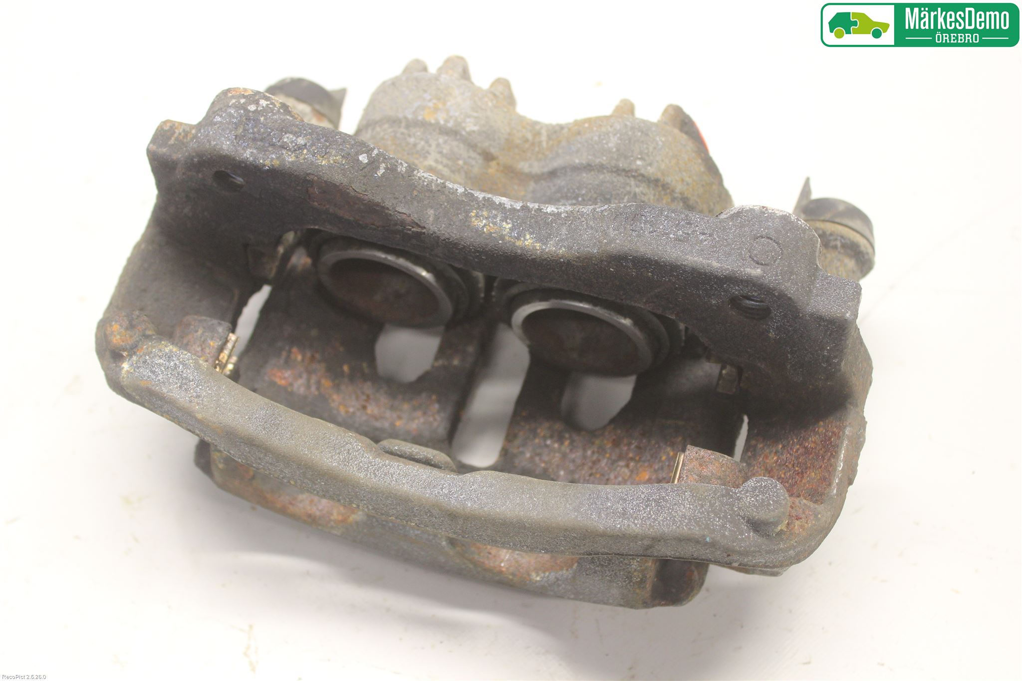 Nissan NV400 12-24 Bromsok Fram Höger