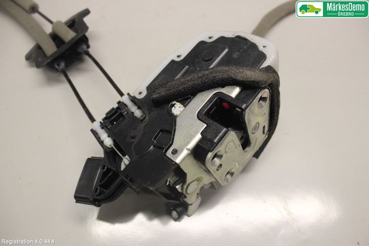 Nissan 370Z Låskista-Dörrlås