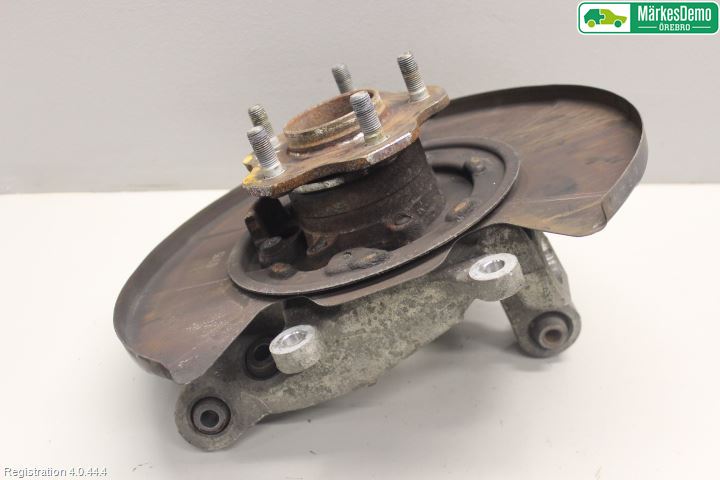 Nissan 370Z Hjullagerhus-Spindel Hö B