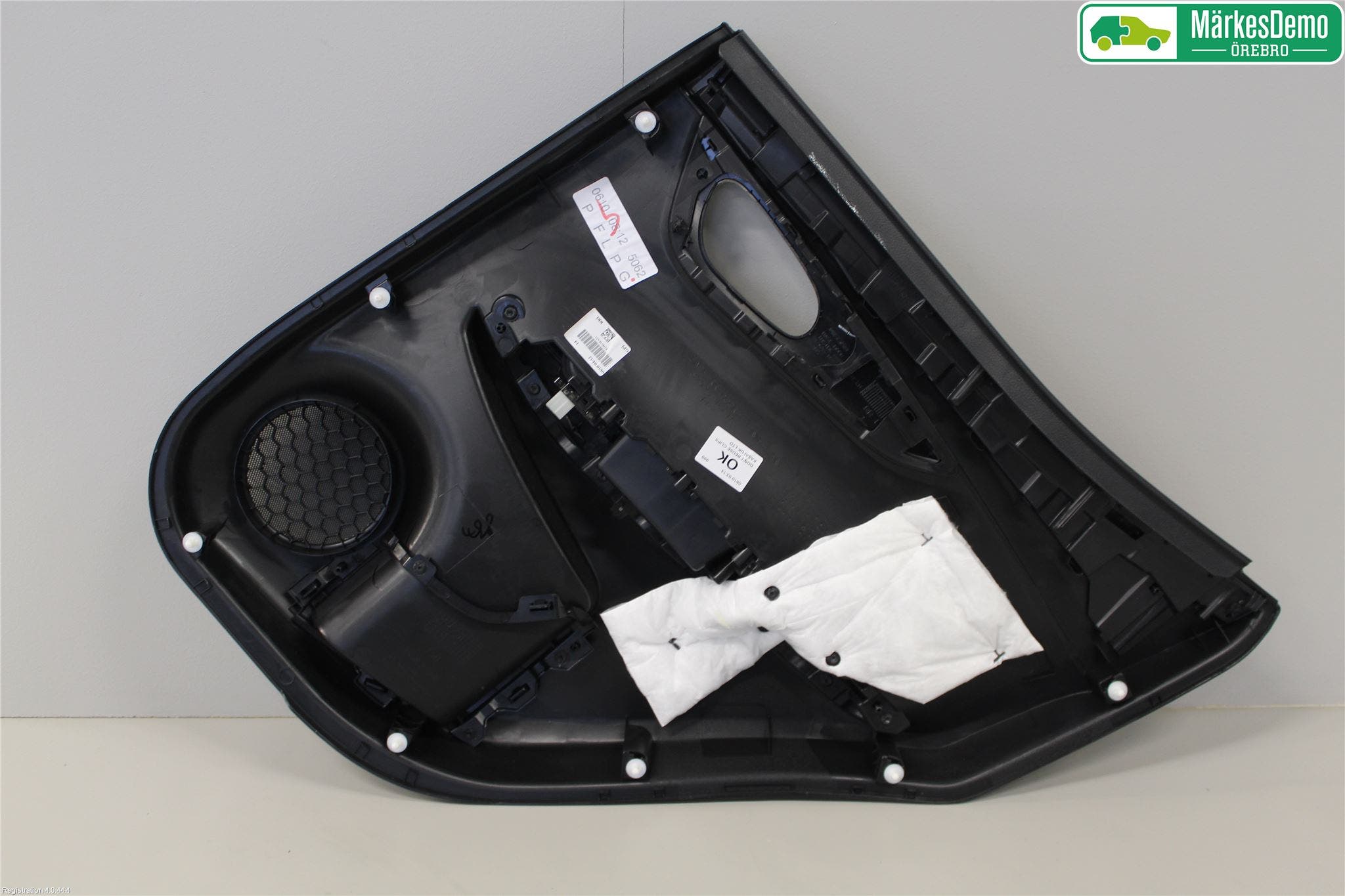 Nissan QASHQAI 14-17 Dörrklädsel Vä