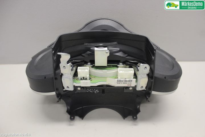 Nissan 370Z Instrument Komb