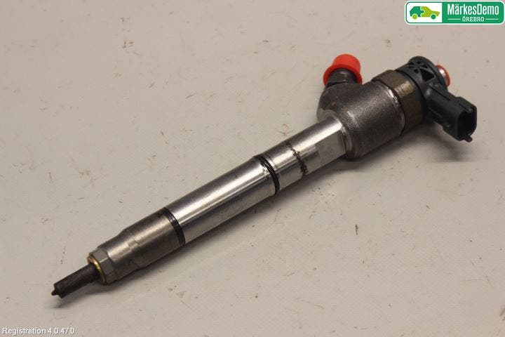 Kia CARENS III 13-19 Injspridare