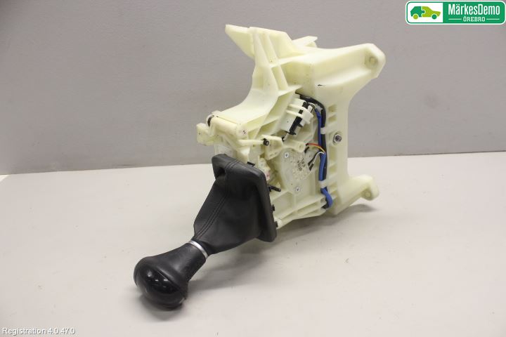 Kia CARENS III 13-19 Växelreglage - Wire