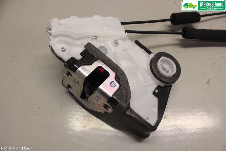 Subaru OUTBACK 15-20 Låskista-Dörrlås