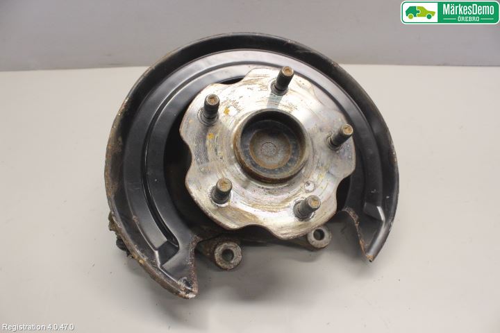 Toyota AURIS 13-19 Hjullagerhus-Spindel Vä B