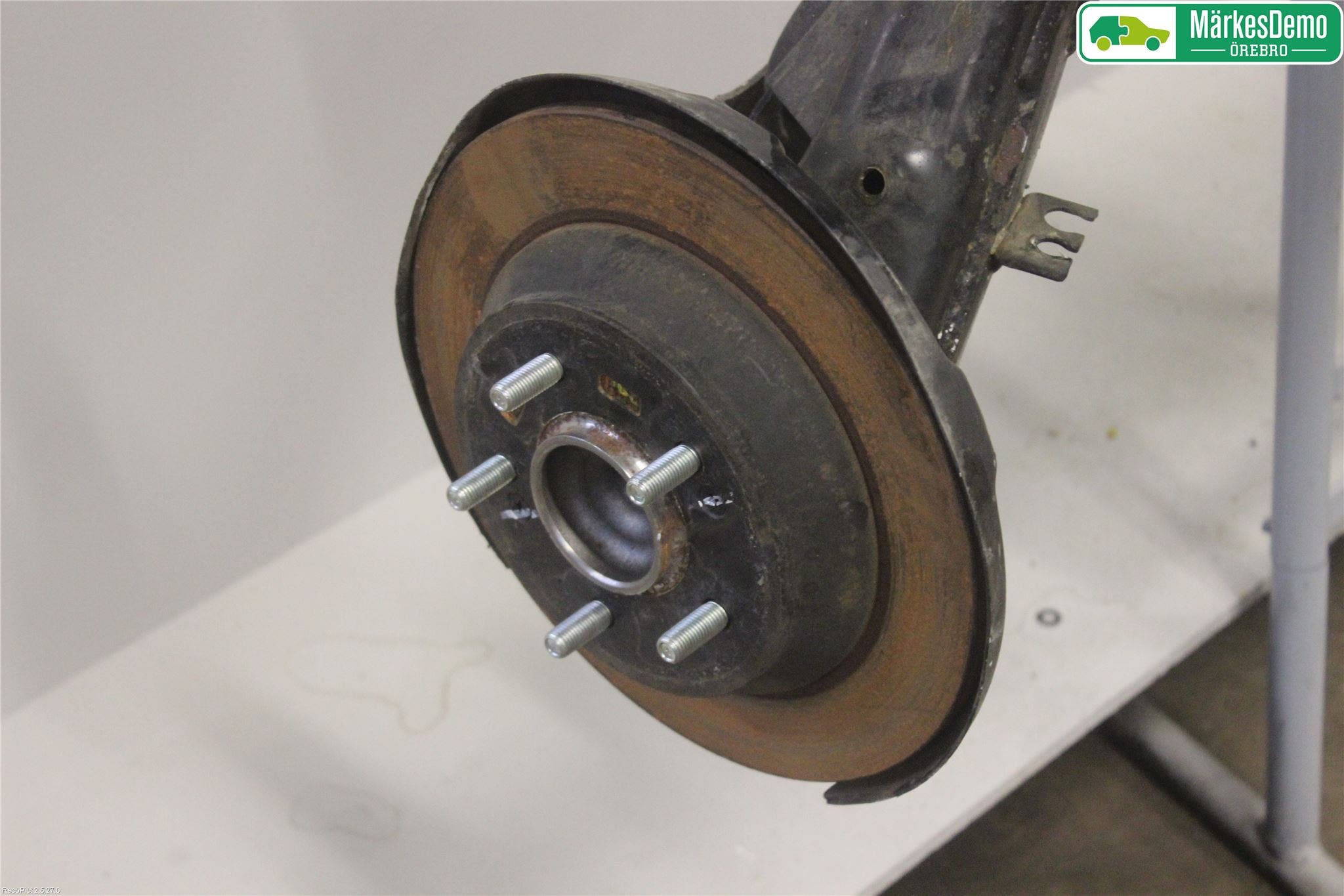 Kia CARENS III 13-19 Bakaxel