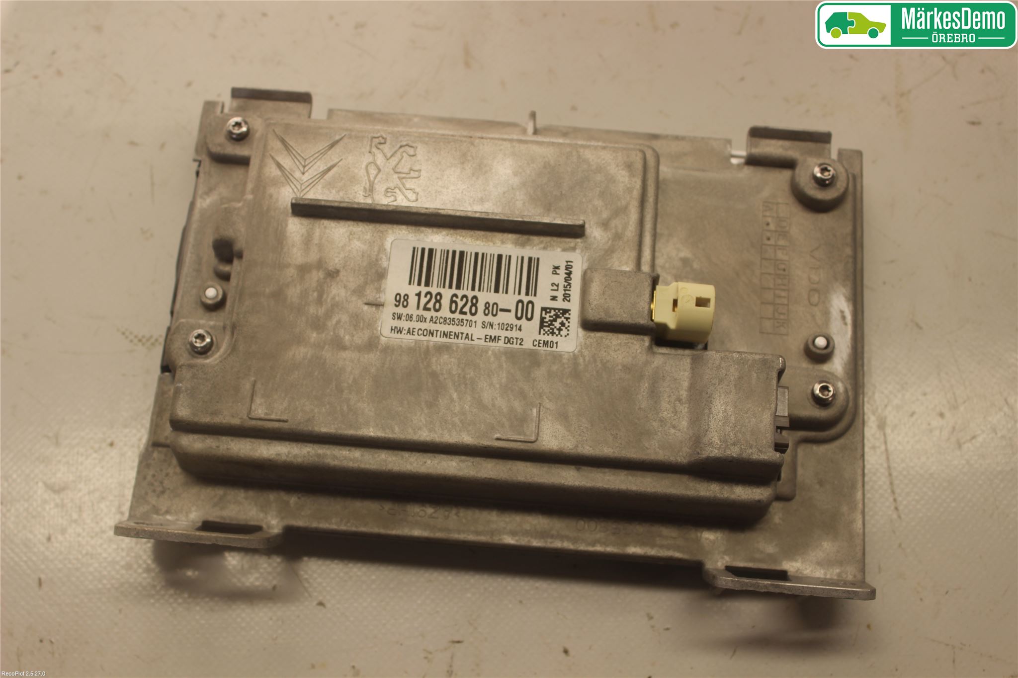 Peugeot 208 12-15 Bildskärm