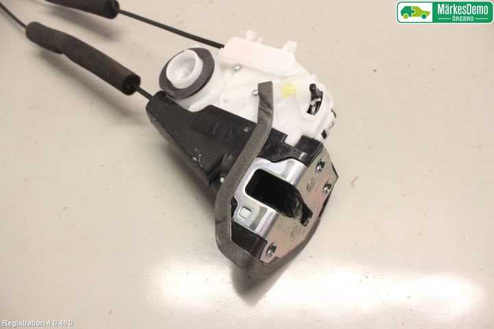 Subaru OUTBACK 15-20 Låskista-Dörrlås