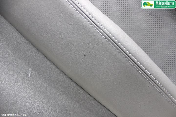 Subaru OUTBACK 15-20 Dörrklädsel Hö