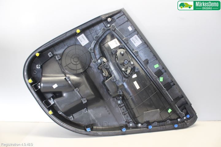 Kia CEED 12-18 Dörrklädsel Vä