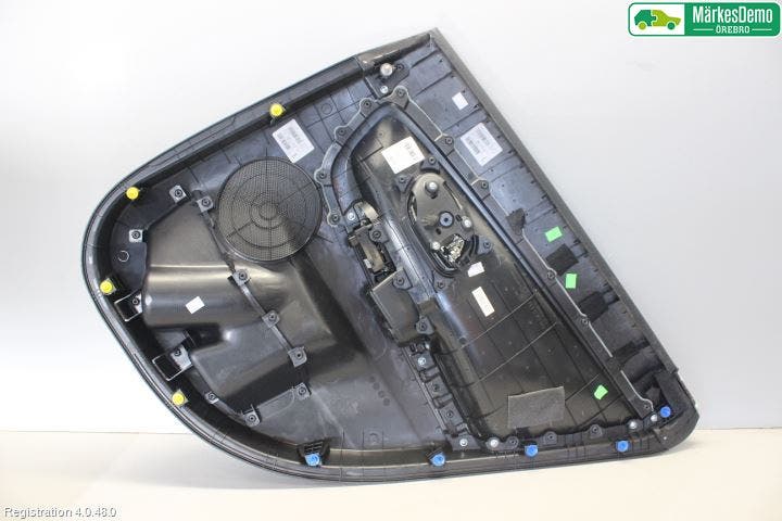 Kia CEED 12-18 Dörrklädsel Vä