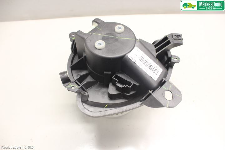 Fiat TIPO/CROSS 16- Ac Värmefläkt