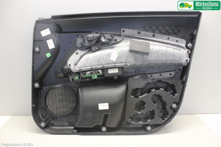 Fiat TIPO/CROSS 16- Dörrklädsel Vä