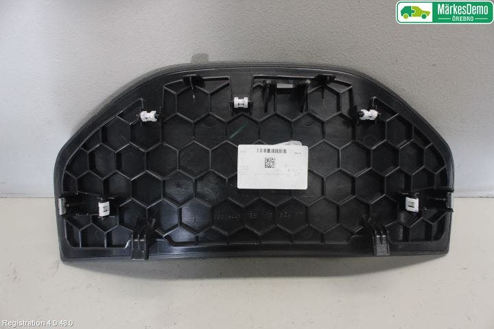 Peugeot 5008 17-24 Instrumentbräda Inlägg-Dekorlist
