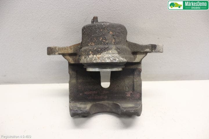 Kia CEED 12-18 Bromsok Fram Höger