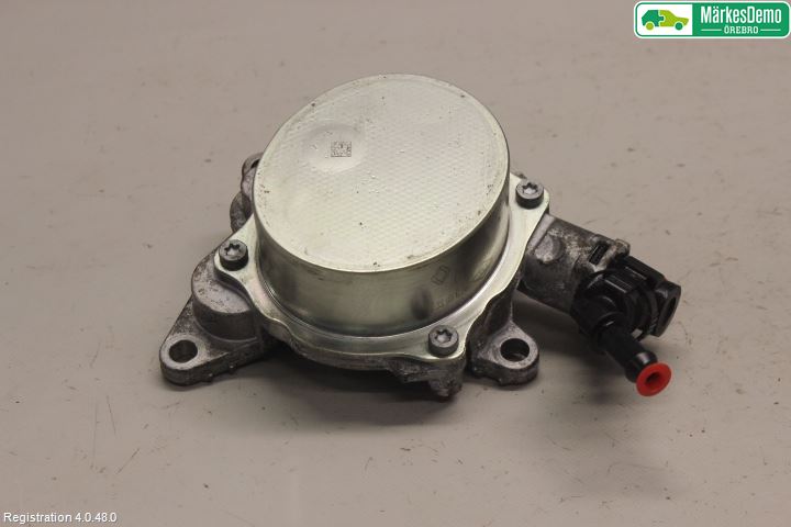 Nissan QASHQAI 14-17 Vakuumpump