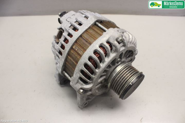 Nissan NV200/NV200 COMBI Generator