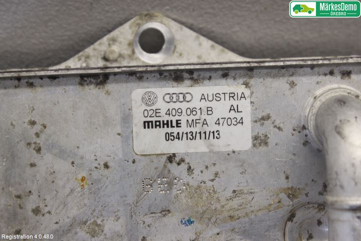 Volkswagen VW PASSAT 11-14 Oljekylare Automat