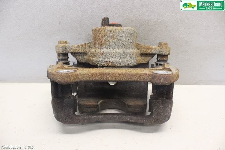 Kia CEED 12-18 Bromsok Fram Höger