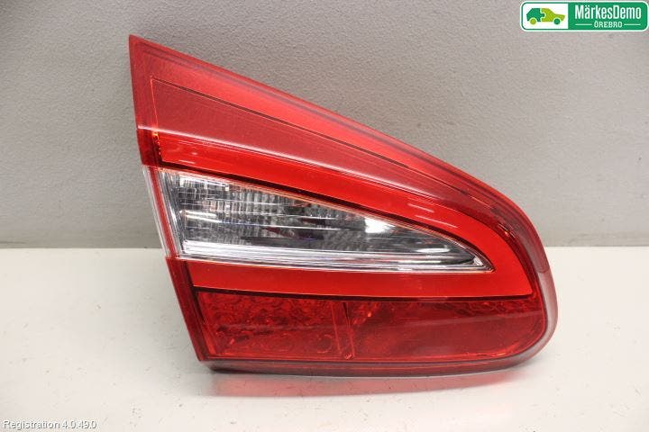 Kia CEED 12-18 Bakljus Lucka Vä