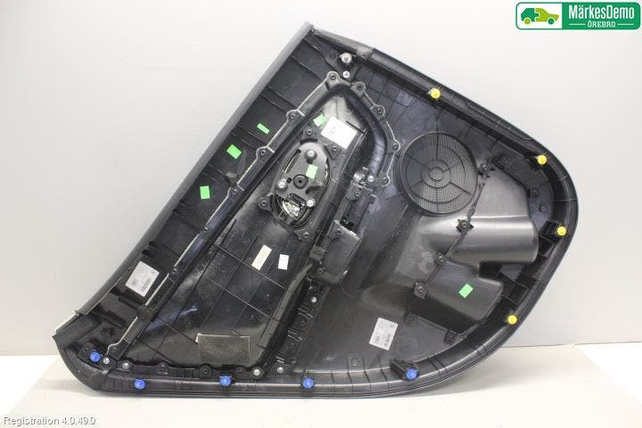 Kia CEED 12-18 Dörrklädsel Hö