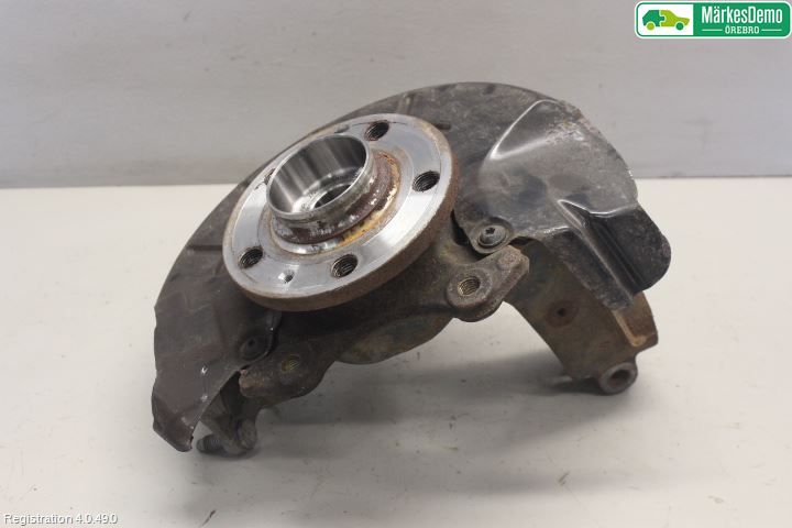 Skoda RAPID Styrspindel Lagerhus Hö